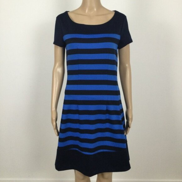 👛 2/$20 NEW YORK & COMPANY Fit & Flare 2 Tone Blue Dress - Picture 3 of 8